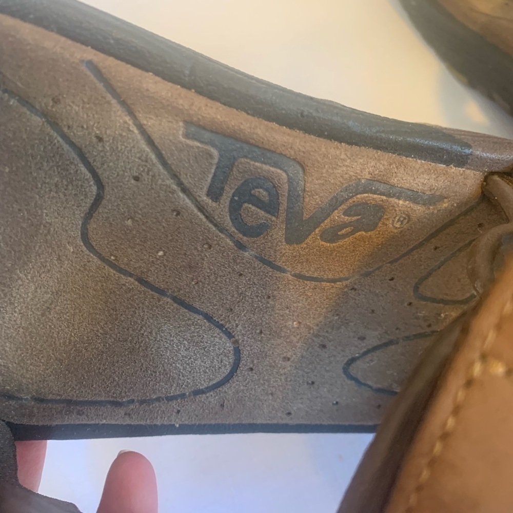 Teva Sandals Brown Leather All Terrain Tevas Women’s Size 7 - Picture 4 of 8